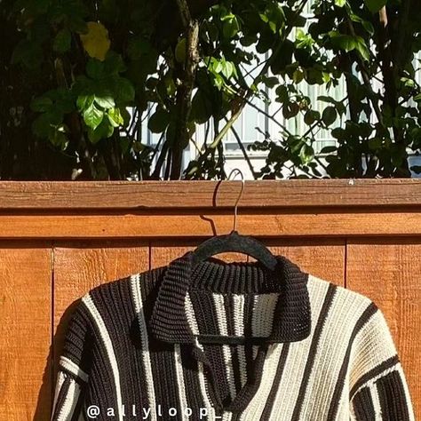 yumei 玉梅姐 | size inclusive crochet pattern | crochet kit on Instagram: "I need to crochet my own version of THIS reggie sweater 😤 In pict, the most creative rendition of #reggiesweater crocheted by the lovely Alicia @allyloop_ ✨️❤️ Just look at how gorgeous this modified stripe turn out 👏 Alicia and her brilliant mind has upgraded this basic polo sweater into something chic 😭💖 I can tell how dedicated she is in dividing the number of rows to create such a balanced stripe! And of course, we shouldn't overlook all the neat stitches and classy color choice 🤌 If you loveeee this chic sweater, you can definitely crochet your own version too with my pattern 😆 this sweater can be crocheted with with any yarn, no need to match gauge because my automatic stitches calculator will calculate all Chic Sweater, Chic Sweaters, Crochet Kit, Polo Sweater, I Can Tell, Chic Me, Pattern Crochet, Calculator, Color Choices