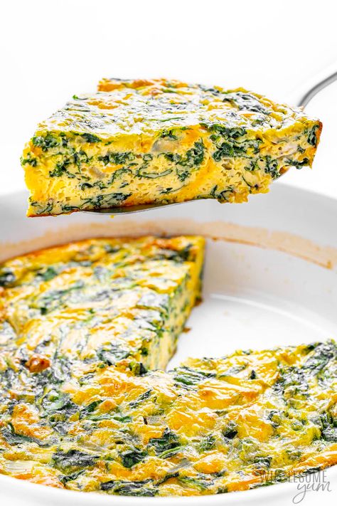 Spinach And Feta Quiche Recipes, Feta Quiche Recipes, Kiesh Recipes, Spinach And Eggs Breakfast, Crustless Spinach Quiche, Quiche Recipes Healthy, Spinach Feta Quiche, Quiche Recipes Crustless, Vegetable Quiche Recipes