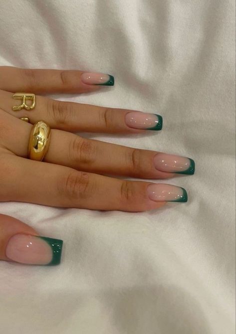 Short Classy Nails, Colourful Nails, Green Acrylic Nails, Milky Nails, Colorful Nails, Smink Inspiration, Girly Acrylic Nails, Work Nails, Classy Acrylic Nails