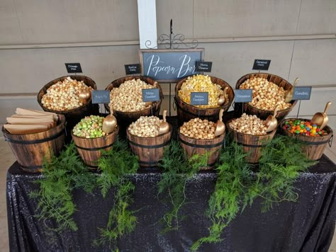 Boho Popcorn Bar, Popcorn Table Ideas, Candy And Popcorn Bar, Bar With Greenery, Popcorn Bar Wedding, Wedding Popcorn Bar, Popcorn Wedding, Sweet Buffet, Wedding Snacks