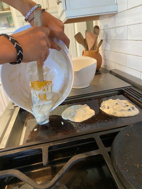 Breakfast With Boyfriend, Couples Making Breakfast, Aesthetic Morning Routine, Protective Boyfriend, Sweet Brunch, Baking Breakfast, Aesthetic Morning, Baked Pancakes, Toy Boy