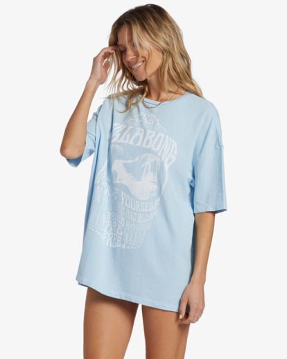 billabong, Sun Coast T-Shirt, BLISS BLUE (bjm0) Womens Oversized Tee, Billabong Shirts, Blue Bayou, Blue Sunset, Boyfriend T Shirt, Boy Tees, Boyfriend Tee, How To Dye Fabric, Graphic Tees Women