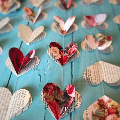 Hearts and book page garland for Valentines! Wedding Decor Backdrop, Garland Home Decor, Decor Backdrop, Valentine Garland, Diy Valentines Decorations, Rose Garland, Heart Garland, Pink Home Decor, Romantic Flowers