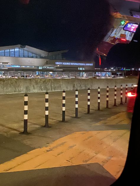 Airport Ninoy Aquino, Night Airport Aesthetic, Airplane Window View Night, Manila Aesthetic Night, Manila Aesthetic, Window View Night, Manila Airport, Ninoy Aquino, Ninoy Aquino International Airport