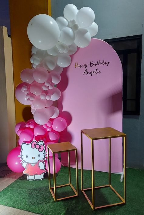 Kitty Party Decoration Ideas, Hello Kitty Backdrop, Hello Kitty Birthday Party Ideas, Hello Kitty Birthday Theme, Hello Kitty Theme Party, Suprise Birthday, Kitty Theme, Hello Kitty Birthday Party, Simple Birthday Decorations