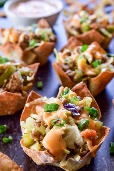 Wonton Wrapper Recipes Appetizers, Wonton Appetizer Recipes, Wonton Cups Appetizers, Wonton Appetizers, Wonton Wraps, Wonton Wrapper Recipes, Lemon Tree Dwelling, Crispy Wonton, Wonton Cups