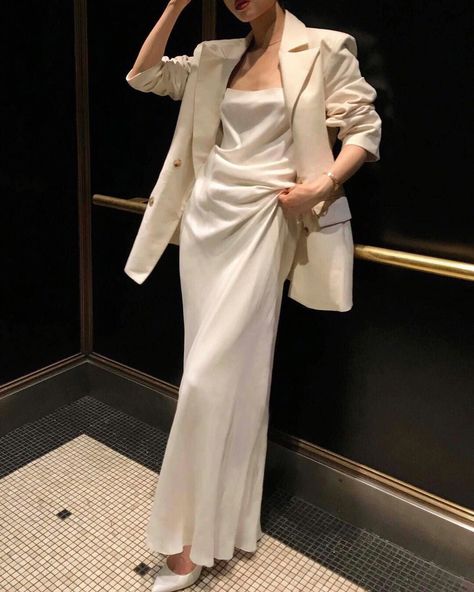 Satin Slip Dress Outfit, Slip Dress Outfit, Fall Fashion Coats, White Slip Dress, Bridesmaid Dress Styles, Sling Dress, Fall Coat, Satin Slip Dress, Trending Dresses