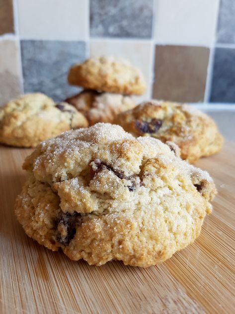 Rock Cookies Recipe, 100 Cookies Recipe, Rock Buns, Cake Recipes Uk, Rock Cakes, Scones And Jam, Delish Cakes, Turkey Cake, Peanut Butter Oatmeal Bars