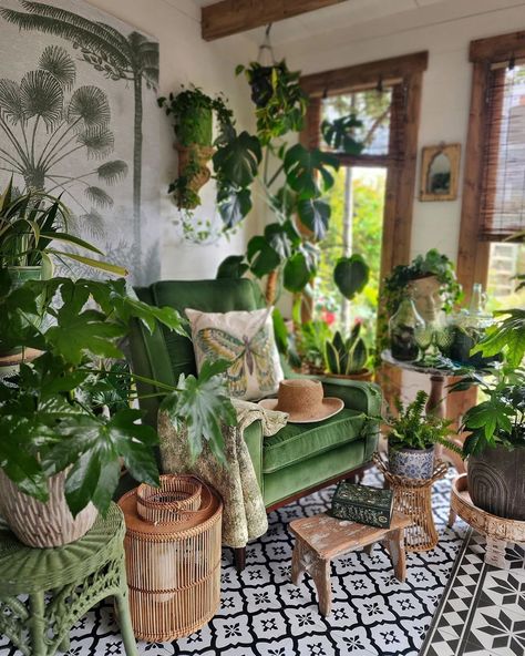 Lots Of Plants, Cozy Room Decor, House Plants Decor, Room With Plants, Green Rooms, Cozy Room, Home N Decor, Ideas Home, Garden Room