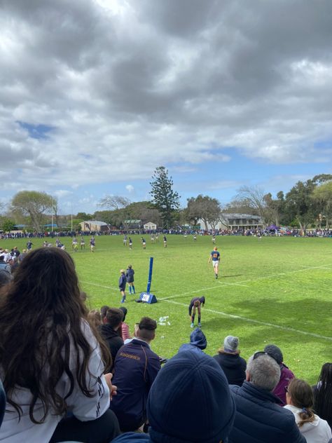 Rugby Match Aesthetic, Rugby Girlfriend Aesthetic, Rugby Boyfriend Aesthetic, Rugby Boy Aesthetic, Rugby Couple, Rugby Boyfriend, Rugby Girlfriend, Rugby Wag, Rugby Motivation