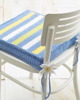 Christmas Crafts, Free Knitting Patterns, Free Crochet Patterns and More from FaveCrafts.com Random Crochet, Crochet Chair, Striped Chair, Kitchen Chair Cushions, Crochet Cushion Cover, Chair Cushion Covers, Crochet Pillows, Crochet Daisy, Crochet Kitchen