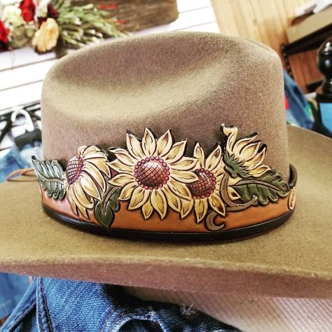 Sunflower Cowgirl Hat, Felt Hat Pyrography, Sunflower Cowboy Hat, Tooled Hat Band, Leather Cowboy Hat Bands, Leather Sunflower Pattern, Diy Leather Hat Band, Hand Painted Cowboy Hats, Tooled Leather Hat Band