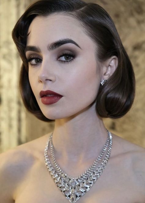 Hollywood Glamour Makeup, Old Hollywood Makeup, Gatsby Makeup, 20s Makeup, Hollywood Glamour Wedding, Lipstick Application, Flamboyant Gamine, Hollywood Makeup, Perfect Lipstick