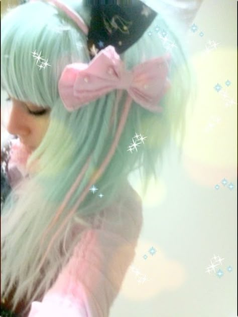 Mint hair Pink 🎀 Pastel Goth Hairstyles, Pastel Green Hair, Pastel Goth Hair, Pastel Scene, Mint Green Hair, Pastel Goth Aesthetic, Mint Aesthetic, Only One, Mint Hair