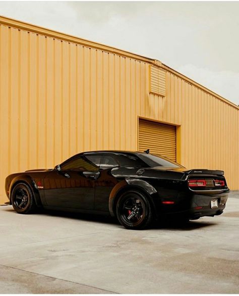 Dodge Charger Demon, Dodge Demon Challenger, Doge Challenger, Demon Car, Two Door Jeep Wrangler, Srt Demon, Dodge Demon, Charger Srt Hellcat, Dodge Challenger Srt Hellcat