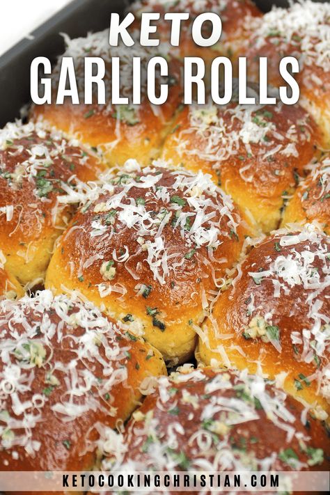 Keto Garlic Rolls These delicious and fluffy, from-scratch Keto Garlic Rolls are baked to golden brown perfection then slathered with a buttery, fresh herb and garlic mixture. #ketorolls #ketogarlicrolls #lowcarbgarlicrolls Keto Rolls, Keto Italian, Sugar Free Lifestyle, Garlic Rolls, Low Carb Recipes Keto, Keto Breads, Keto Easy, Low Carb Casseroles, Keto Side