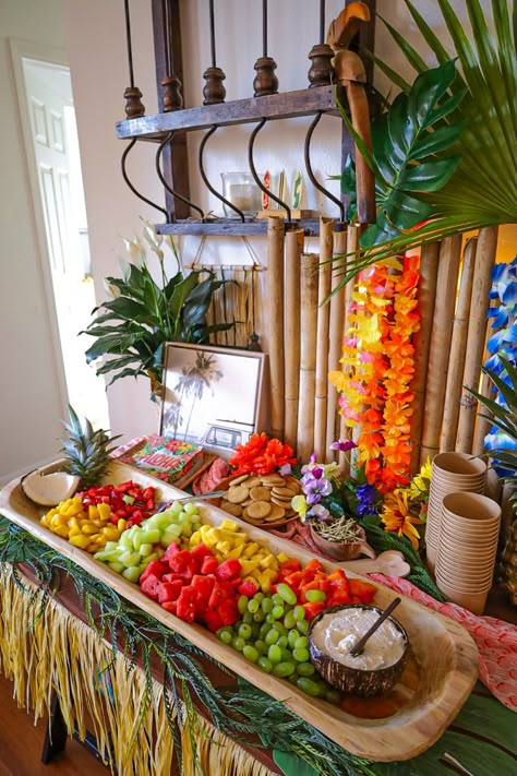 Tropical fruit and piña colada dip. Also added some ginger snaps Tiki Birthday Party Decorations, Tropical Luau Party, Tropical Themed Dessert Table, Tropic Theme Party, 60th Luau Birthday Party, Graduation Hawaiian Theme, Hawaiian Theme Dinner Party, Hawaiian Garden Party, Tiki Graduation Party Ideas