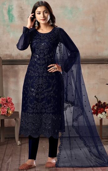 Celana Fashion, Straight Cut Pants, Embroidered Pants, Designer Salwar Suits, Salwar Kameez Designs, Pakistani Suits, Suit Designs, Indian Ethnic Wear, Designer Suits