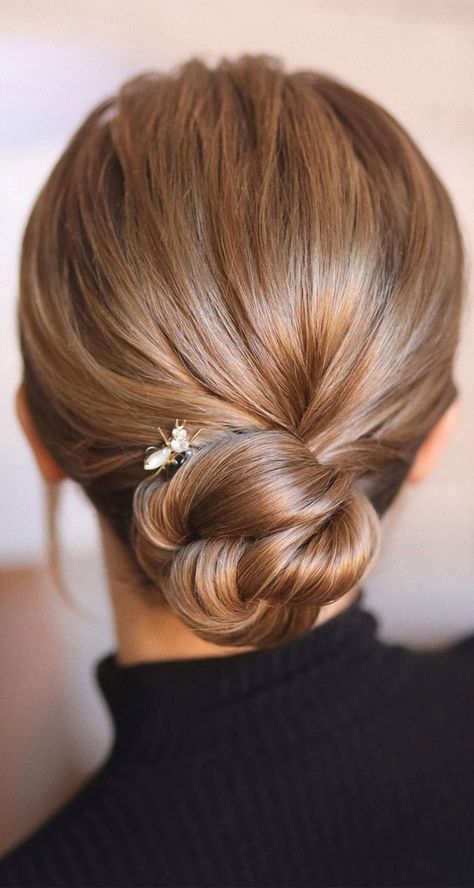 Bridal Hair Tutorial, Modern Updo, Glamorous Wedding Hair, Romantic Bridal Hair, Low Updo, Messy Hair Updo, Trendy Updos, Updos For Medium Length Hair, Kate Middleton Hair