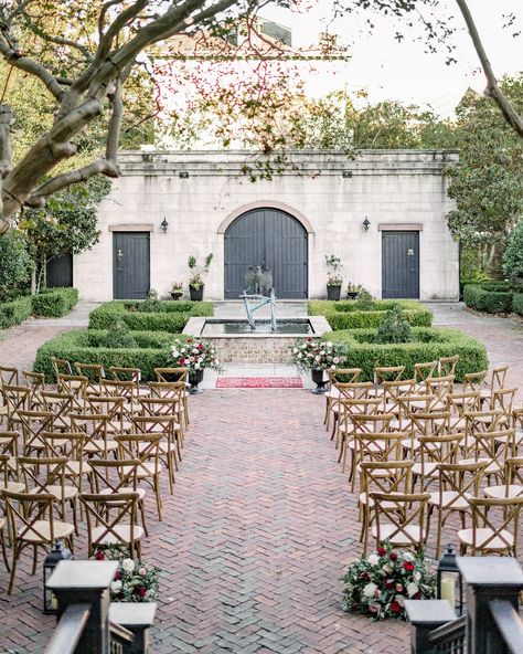 Moments from David and Mandy’s ceremony at the Harper Fowlkes House in Savannah. This wedding day was beyond perfect. The weather was so lovely and the couple was surrounded by lot of the family and friends! Since it was a destination wedding, they decided to make the whole weekend a full Savannah experience for their guests complete with the iconic pirates house for their rehearsal dinner, trolley rides and even a visit from @getgumped ! - - - -Planning: @swansonsignatureevents Photography... Harper Fowlkes House Wedding, Harper Fowlkes House, Georgia Coast, Georgia Wedding Venues, Reception Seating, Wedding Reception Locations, Ceremony Seating, Savannah Wedding, Affordable Wedding Venues