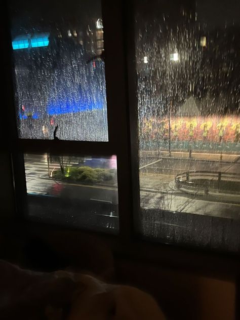 Apartment Rain Aesthetic, Cozy Bed Rain, Rain Inside House, Comfy Bed Aesthetic Rainy Day, Rainy Night Bedroom Aesthetic, City View Apartment Night Window Rainy, Rainy Bedroom Window, Rainy Night In Bed, Rainy Apartment Aesthetic