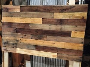 Pallet Wood Headboard DIY Wood Headboard Diy, Pallet Wood Headboard Diy, Wooden Headboards, Build A Headboard, Pallet Wood Headboard, Diy Wood Headboard, Headboard Diy, Pallet Headboard, Headboard Ideas