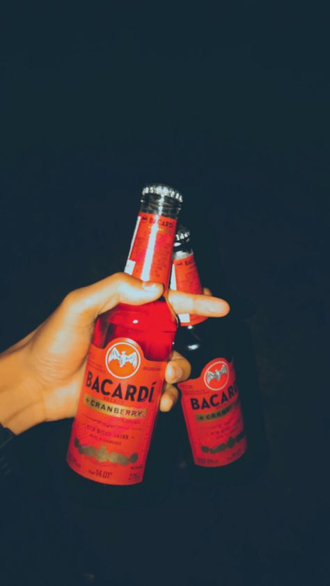 Bacardi Snap, Bacardi Drinks, Snapchat Story Ideas, Alcohol Pictures, Daaru Party Pic, Desi Street Food, Party Pic, Alcohol Party, Sweet Dishes Recipes