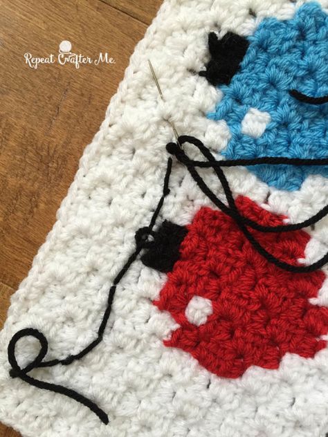 Crochet Merry Christmas Pixel Graph - Repeat Crafter Me Christmas Pixel, Left Handed Crochet, Christmas Afghan, Christmas Crochet Blanket, Crochet Rag Rug, Repeat Crafter Me, Crochet Xmas, Crochet Dishcloth, C2c Crochet