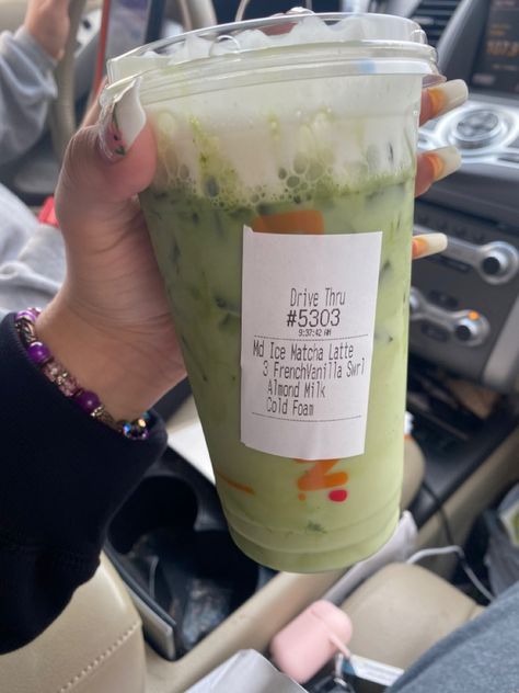 Dunkin Orders To Try, Matcha Dunkin Drinks Order, Healthy Dunkin Drinks, Best Matcha Drink From Starbucks, Sweet Drinks From Dunkin, Dunkin Donuts Drinks Matcha, Good Drinks At Dunkin, Dunkin Matcha Order, Dunkin Matcha