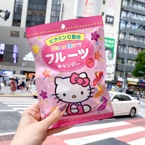 Squishy Food Paper, Hello Kitty Snacks, Sanrio Snacks, Sanrio Candy, Kawaii Snacks, Hello Kitty Candy, Squishy Food, Eid Sweets, Japan Snacks