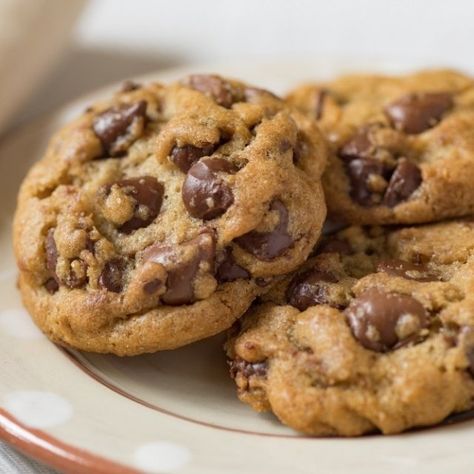 Galletas con Chispas de Chocolate Suaves Pistachio Chocolate, Desserts Around The World, Famous Desserts, Jennifer Williams, Soft Chocolate Chip Cookies, Browned Butter, Choco Chips, Chocolate Chunk, Best Chocolate Chip Cookie