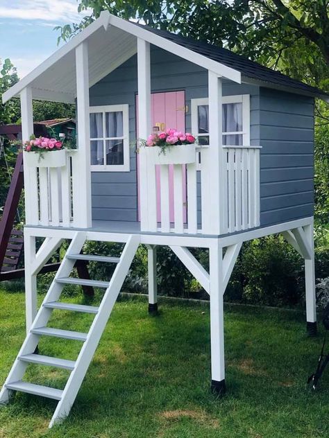 Garden outdoor playhouse decorating ideas |kids playhouse outdoors diy easy Indoor Playroom Ideas, Playhouse Decorating Ideas, Playhouse Ideas Outdoor, Kids Playhouse Ideas, Kids Playhouse Indoor, Outdoor Playhouse Plans, Playhouse Indoor, Playhouse Decor, Kids Playhouse Outdoors