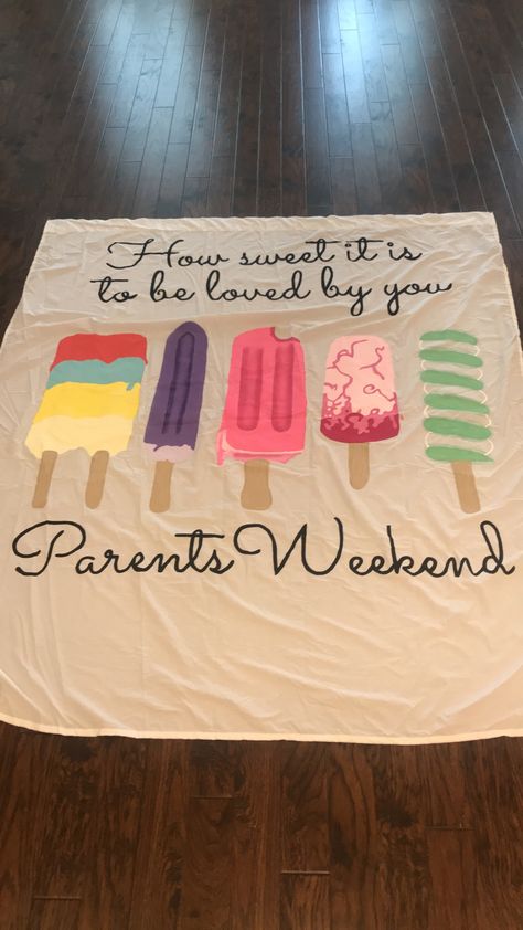 Moms Weekend Ideas Sorority, Family Weekend Sorority Banner, Sorority Family Weekend, Parents Weekend Banner, Sorority Moms Day, Parents Weekend Sorority, Sorority Banner Ideas, Sorority Parents Weekend, Sorority Activities