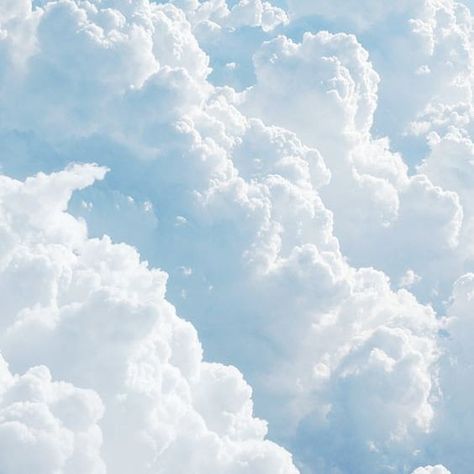 greatwallpaper en Instagram: “☁️#cloud#dream#sky#blue#bluelove #whitelove #white#wallpaper #wallpaperlovers” Nighttime Sky, Pastel Clouds, Moonlit Sky, Cloud Wallpaper, Beautiful Wallpapers Backgrounds, Aesthetic Pastel, Pink Sunset, Blue Dream, Beautiful Sky