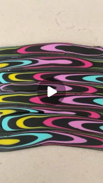 Polymer Clay Swirl, Polymer Clay Bangles Tutorial, Polymer Clay Extruder Techniques, Polymer Clay Cane Tutorial Videos, Polymer Clay Extruder Ideas, Polymer Clay Crafts Tutorial, Polymer Clay Slabs Ideas, Polymer Clay Tutorials Free, Clay Diys