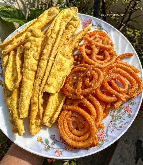 Jalebi Fafda, Awesome Food, Onion Rings, Good Food, Ethnic Recipes, Quick Saves