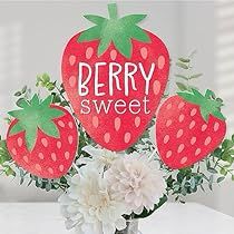 Fruit Themed Birthday Party, Candy Buffet Baby Shower, Cricut Baby Shower, Baby Shower Table Decorations, Party Table Centerpieces, Baby Shower Candy, Strawberry Baby, Strawberry Decorations, Strawberry Party