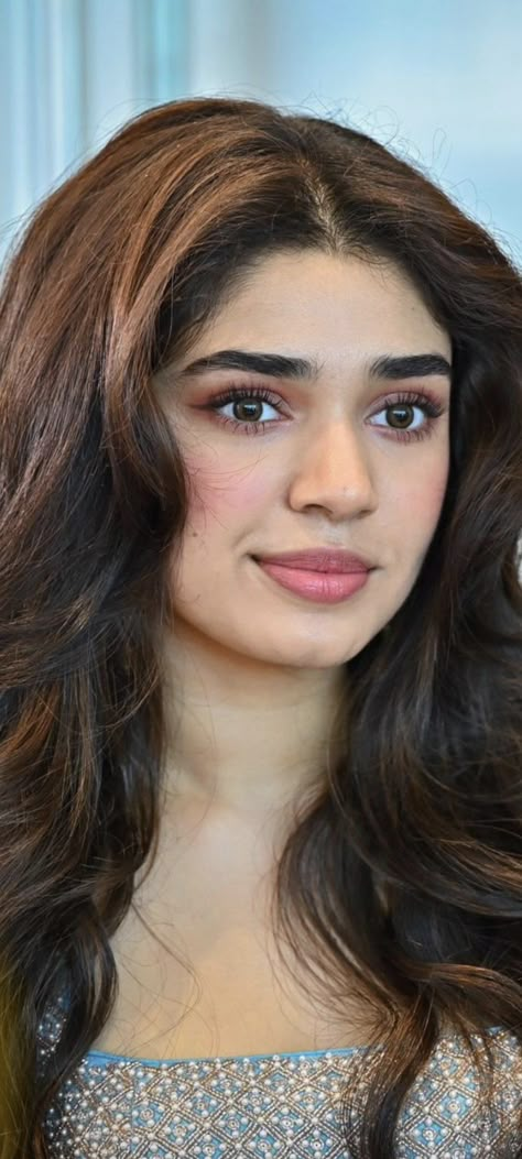 Krithy Shetty, Kriti Shetty, Face Expressions, Actress Pics, Bollywood Actress, Makeup Looks, Actresses, Makeup, Beauty