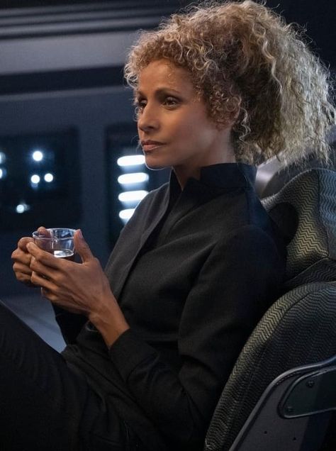 Michelle Hurd, Law And Order: Special Victims Unit, Star Trek Picard, Character Hair, Law And Order Special Victims Unit, Star Trek Tv, Deep Space Nine, Special Victims Unit, Star Trek Universe