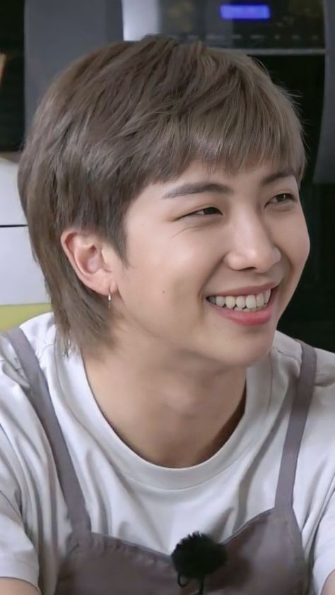 Kim Namjoon No Makeup, Rm No Makeup, Bts Without Makeup, Bts Namjoon, Rm Namjoon, No Makeup, Bts Rm, Photo Makeup, Bts Aesthetic Pictures