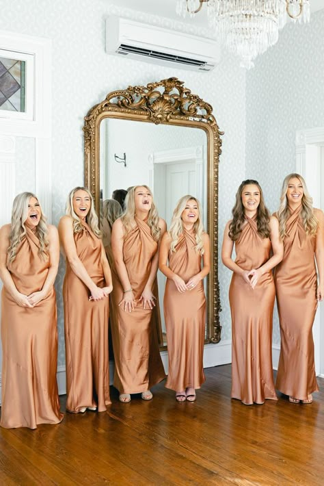 Wanting to plan the perfect fall wedding? Check out these beautiful copper colored bridesmaid dresses from Show Me Your MuMu! Bridesmaid Bronze Dress, Light Copper Bridesmaid Dress, Copper Orange Bridesmaid Dresses, Cooper Bridesmaids Dresses, Satin Copper Bridesmaid Dresses, Champagne And Copper Bridesmaid Dresses, Bronze Bridesmaid Dresses Copper, Copper Dress Bridesmaid, Bronze Bridesmaid Dress