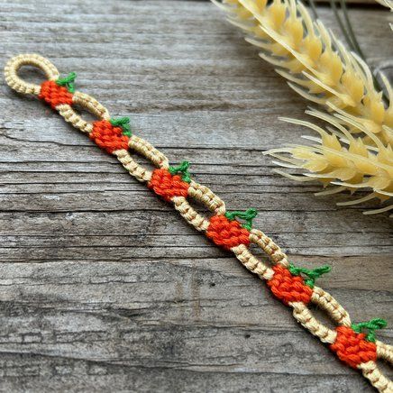 Normal pattern #159266 | BraceletBook Fall Stem, Thanksgiving Harvest, Garden Vegetable, Pumpkin Stem, String Bracelet, Autumn Garden, Friendship Bracelet Patterns, Bracelet Patterns, Friendship Bracelet