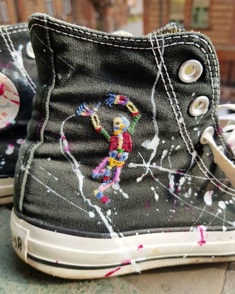 The Dance of the Dead    #embroidery #embroideryart #danceofthedead #skeleton #art #artist #instaart #shoes #myshoes #converse #paint #paintsplash  (at Budapest, Hungary)... Custom Shoe Laces, Cool Converse Embroidery, Converse Aesthetic Embroidery, Converse Shoes Embroidery, Shoe Embroidery Ideas, Embroiled Converse, Embroidery On Shoes, Converse Painting, Black High Top Converse Embroidery