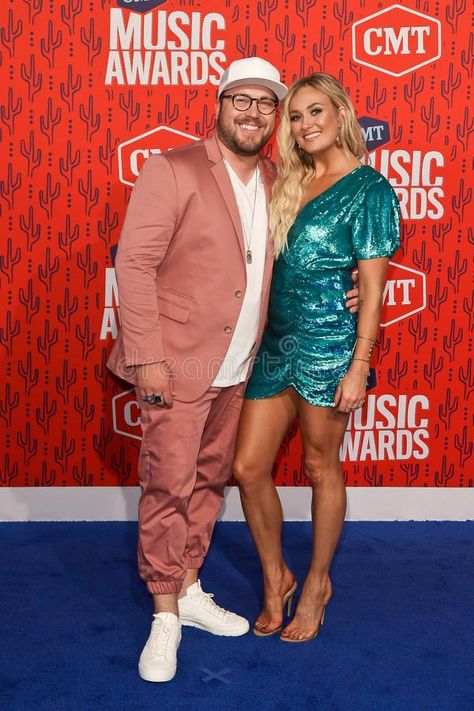 Meghan Patrick, Mitchell Tenpenny, Employee Newsletter, Cmt Awards, Nashville Country, British Rock, Country Singer, Married Couple, Music Awards