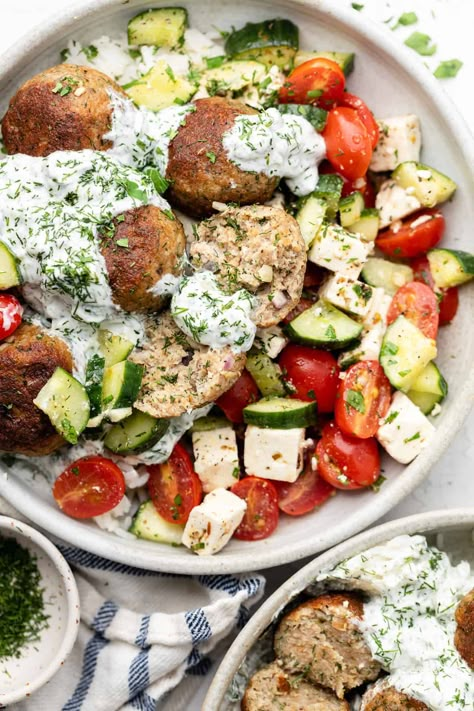 If you want to enjoy the delicious and healthy flavors of the Mediterranean, try making some Greek turkey meatballs! This recipe is absolutely delicious and really easy to make. Served up with a homemade tzatziki sauce, this meal is perfect for meal prep bowls or salads. Taziki Bowl, Greek Turkey Meatball Bowls, Tzatziki Bowl, Gym Recipes, Greek Turkey Meatballs, Turkey Meatballs Healthy, Greek Diet, Greek Turkey, Mediterranean Recipes Healthy