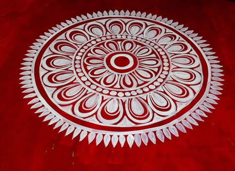 Square Alpona Design Bengali, Red And White Rangoli Designs, Easy Alpona Design Bengali, Round Alpona Design Bengali, Alpona Design Bengali Easy Simple, Alpana Designs Bengali, Alpona Design Bengali, Aipan Design, Gods Videos