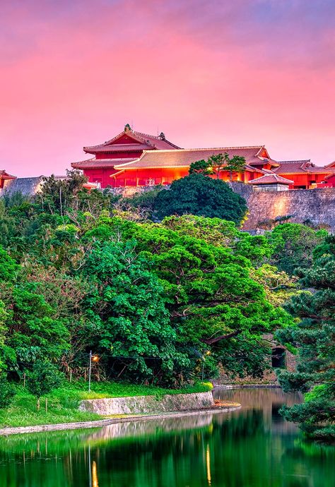 Cinco lugares del mundo que guardan el secreto de la longevidad #viajes #travel #live #okinawa Okinawa, Photo 1, Travel Around The World, Travel Around, Around The Worlds, Natural Landmarks, Water, Travel, Nature