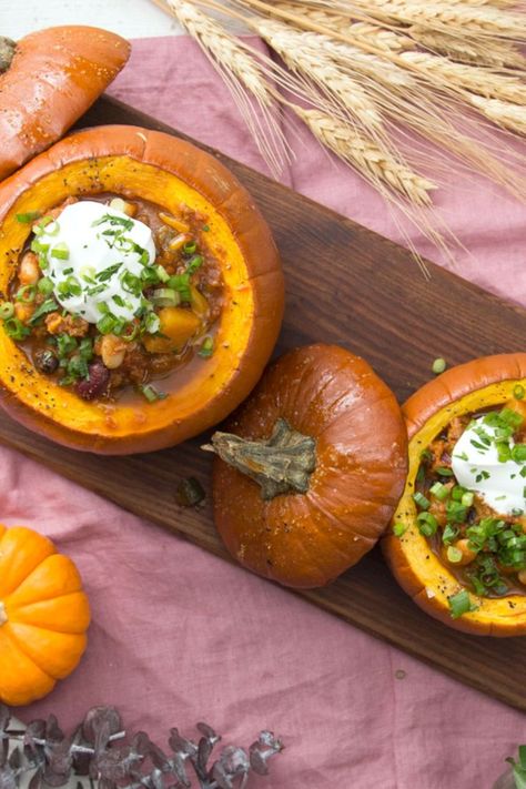 Pumpkin Turkey Chili, Pumpkin Recipes Dinner, Turkey Pumpkin Chili, Turkey Chili Recipe, Pumpkin Turkey, Chili Recipe Turkey, Pumpkin Chili, Roasted Pumpkin, Turkey Chili