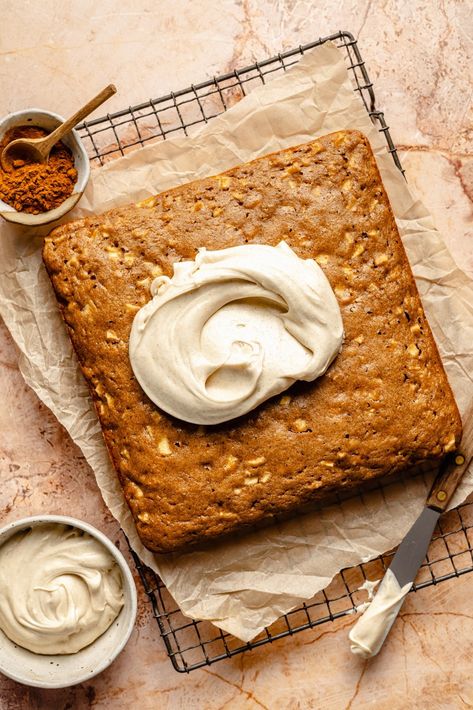 Apple Snacking Cake, Cake With Brown Butter Frosting, Cake Cream Cheese Frosting, Brown Butter Cream Cheese Frosting, Brown Butter Cream Cheese, Snacking Cake, Thanksgiving Desserts Table, Brown Butter Frosting, Butter Cream Cheese Frosting