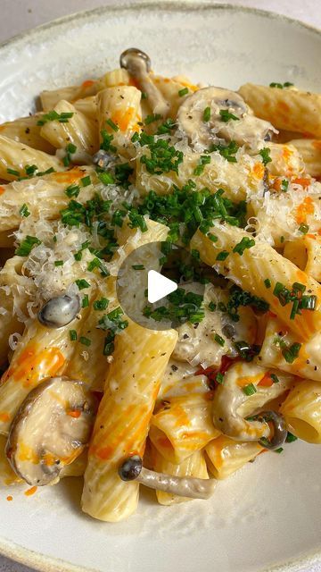 Sauté Mushrooms, Asian Pasta, Pasta Creamy, Winter Soup Recipe, Quick Pasta, Pasta Water, Food Time, Garlic Olive Oil, Tortellini Soup